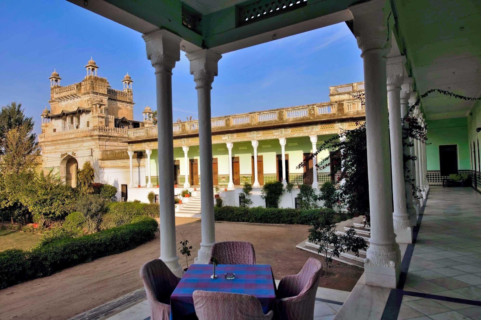 Neemrana'S - Piramal Haveli Hotel Bagar Екстериор снимка