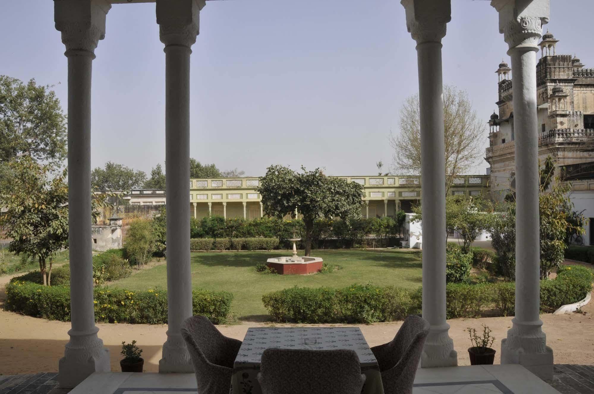 Neemrana'S - Piramal Haveli Hotel Bagar Екстериор снимка